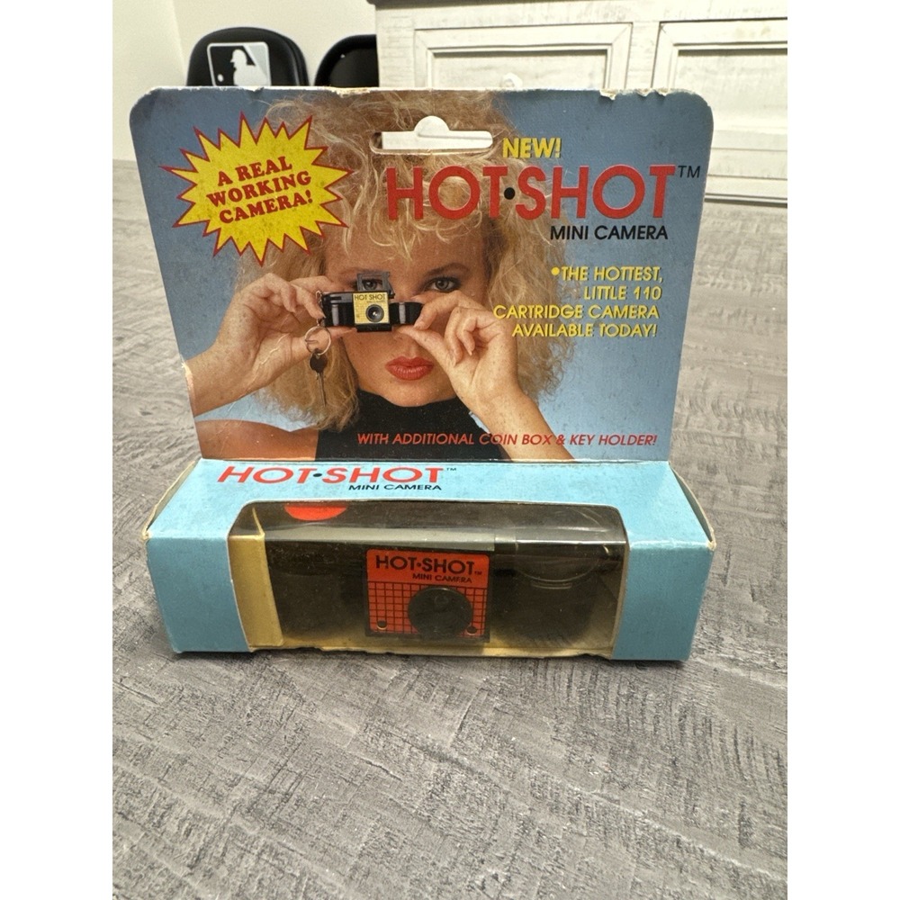 Vintage HOT-SHOT Mini 110 Camera Keychain w/ Box & Instructions 1980 Toy ‎  NOS